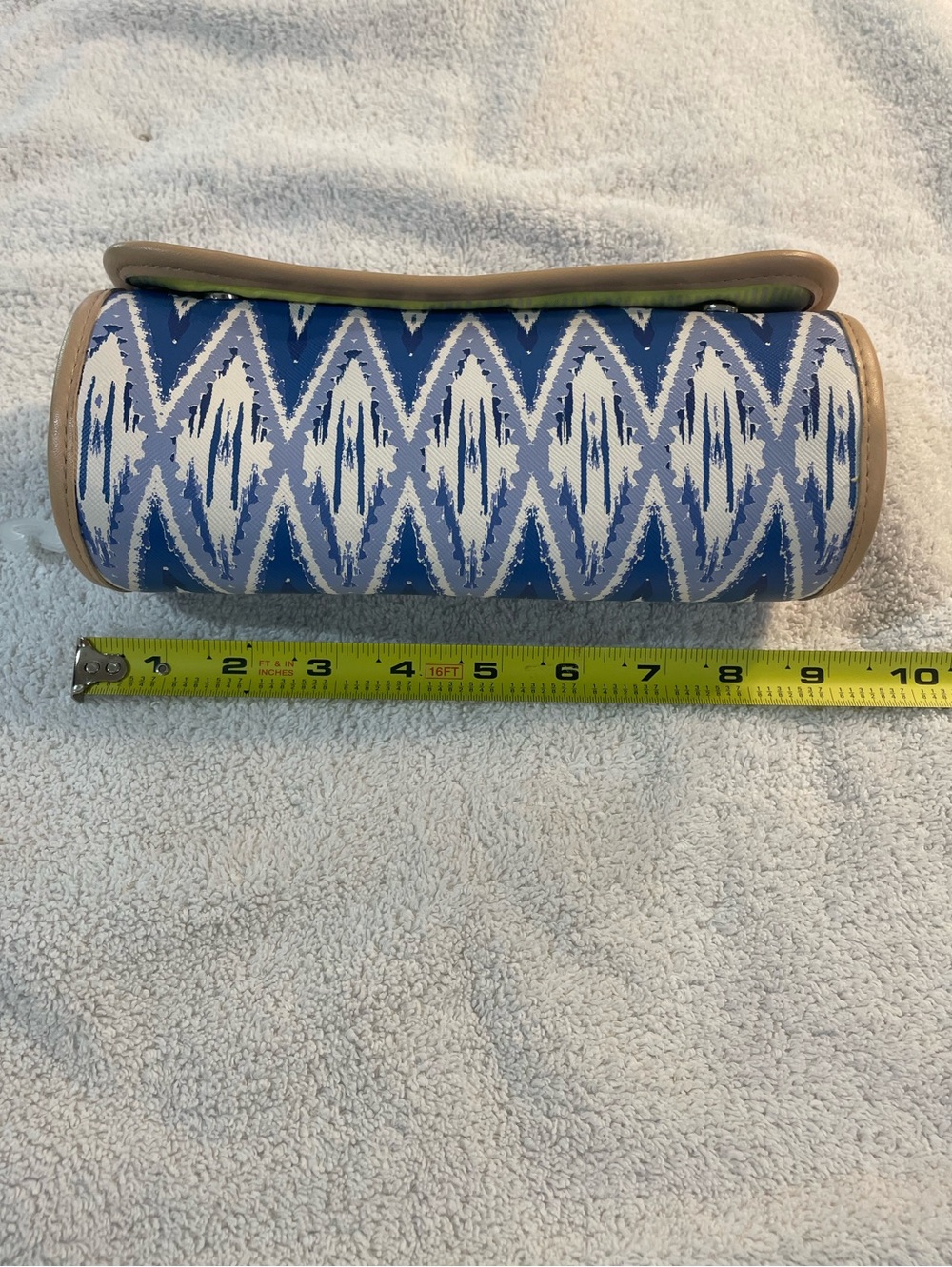 STELLA & DOT blue ikat jewelry roll in new condition